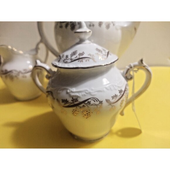 Coalport Bone China Tea Pot, Sugar & creamer set "Burgundy" pattern - Picture 10 of 16